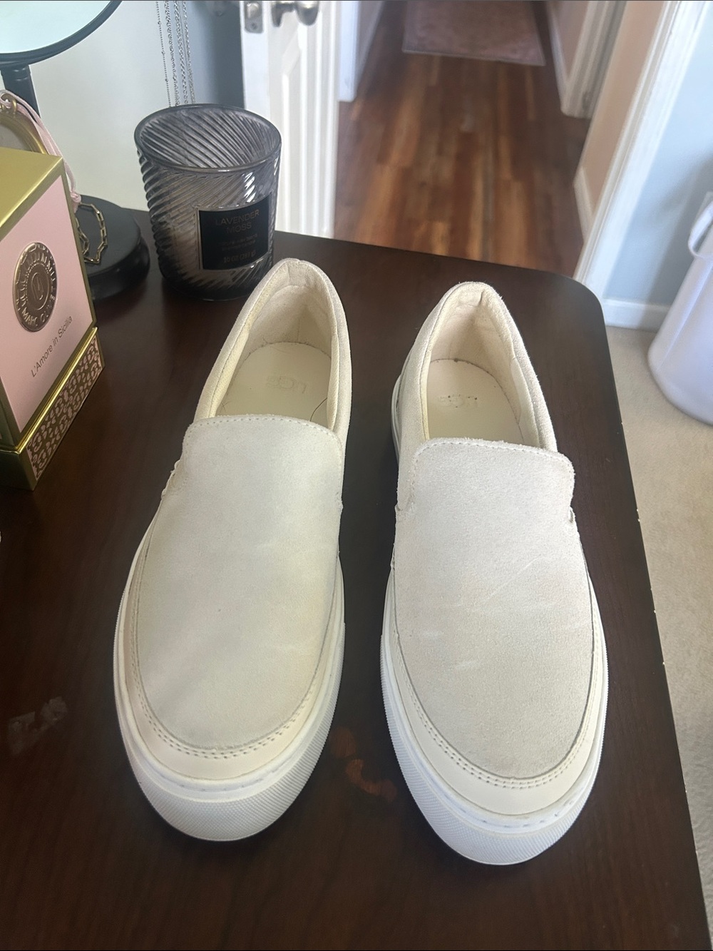 White womans uggs
